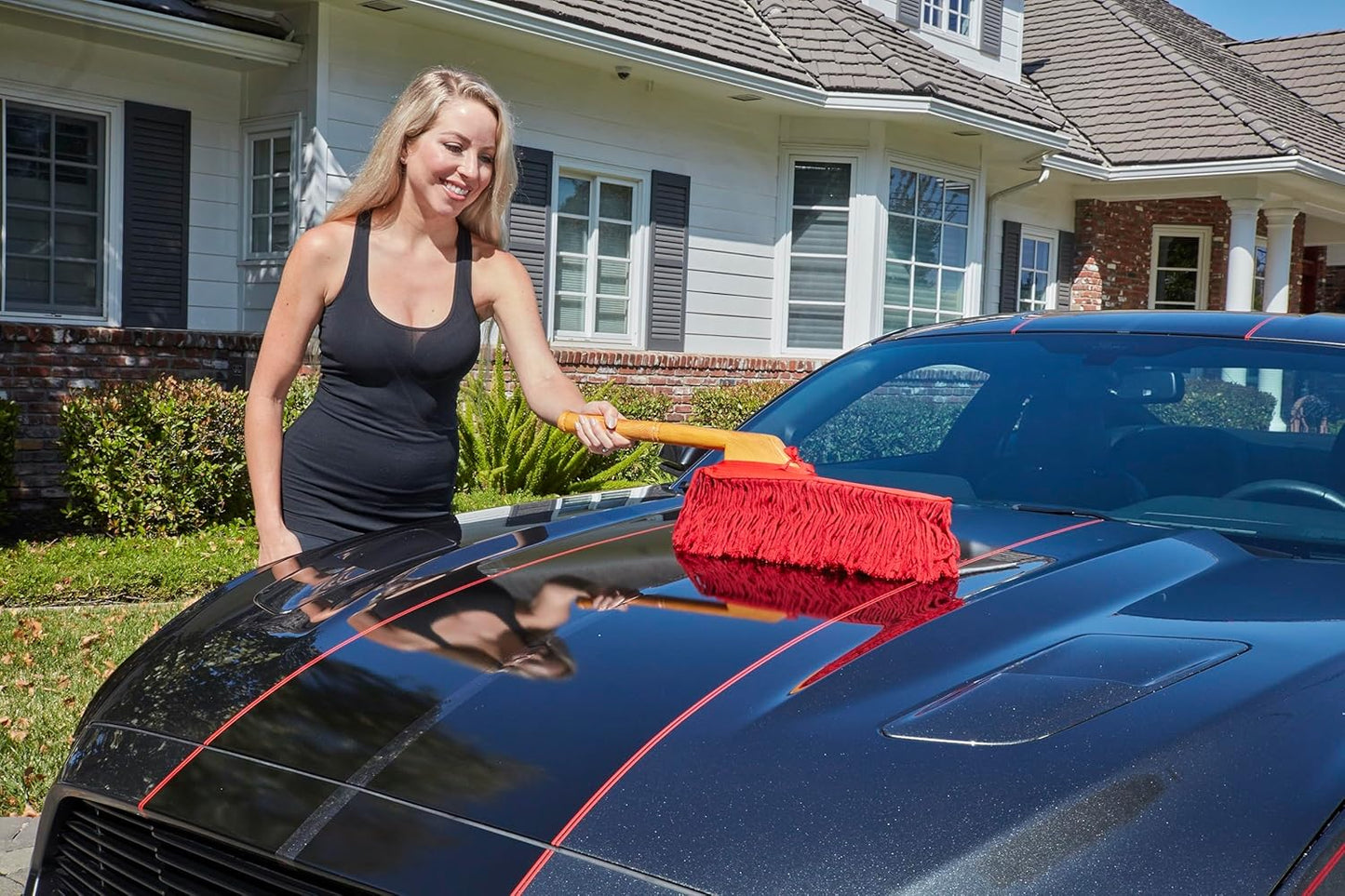 62442 Standard Car Duster with Wooden Handle,Red